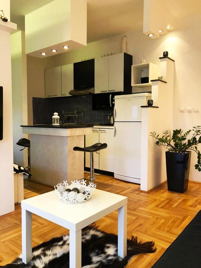 Apartment Daydream *